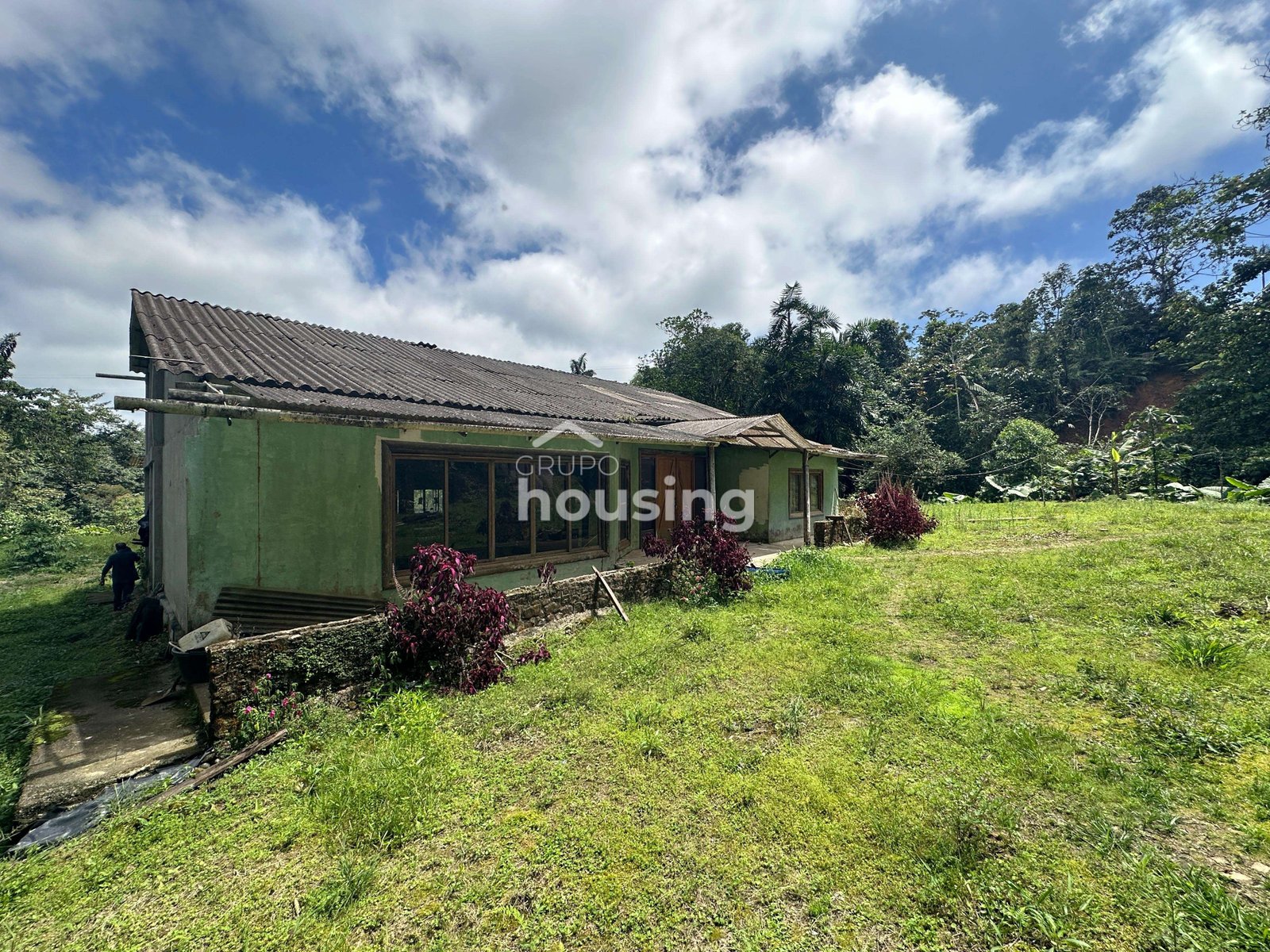 ¡TERRENO CON CASA, Y UNA VISTA RODEADO DE AMBIENTE NATURAL!
