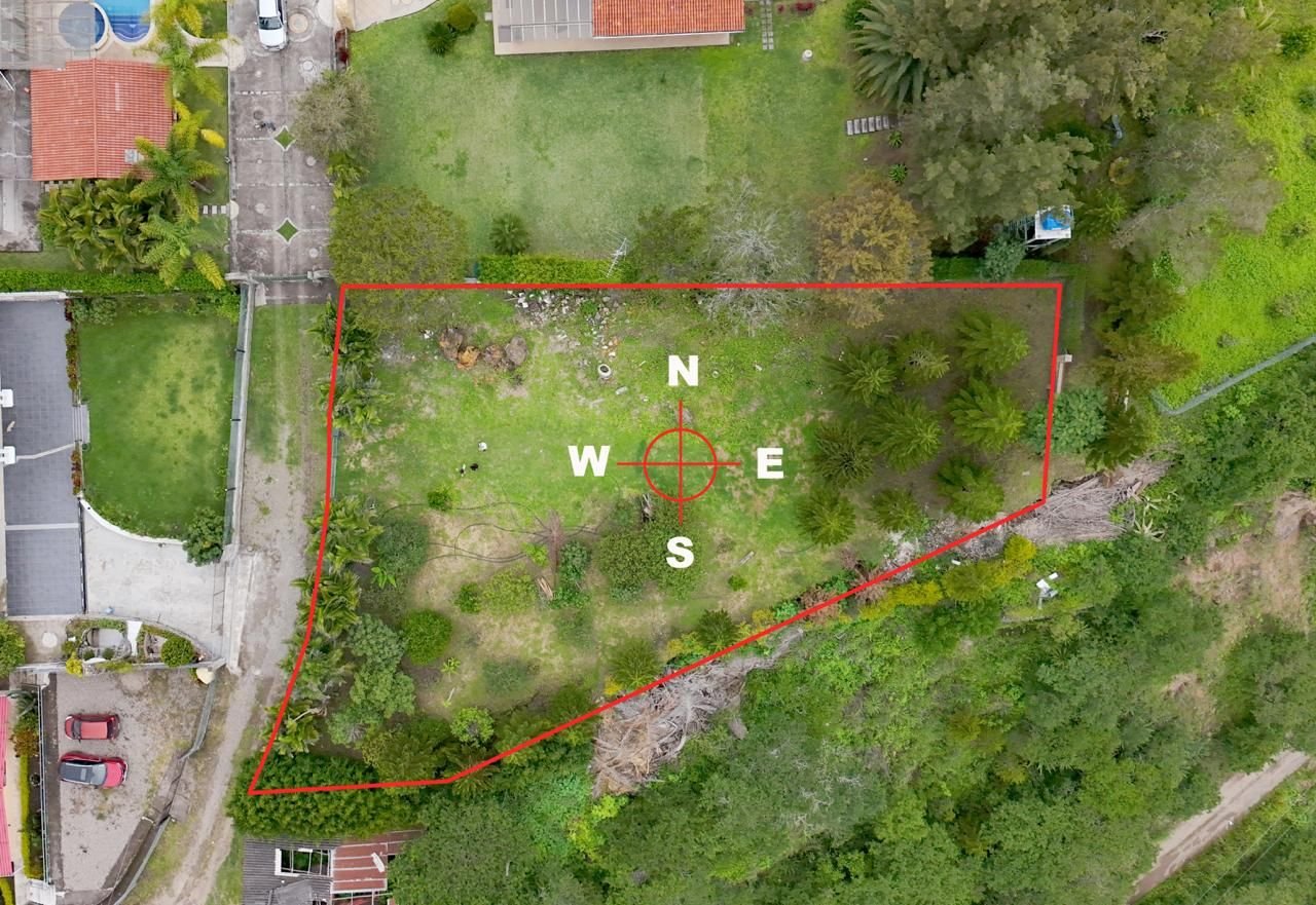 TERRENO EN LENTAG-AZUAY