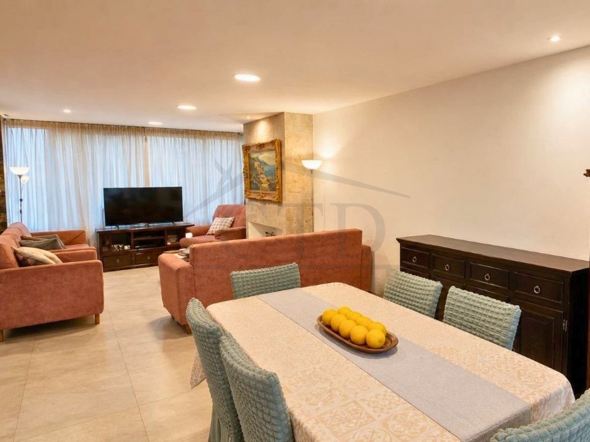 Casa en renta en Tumbaco – Dentro de conjunto privado